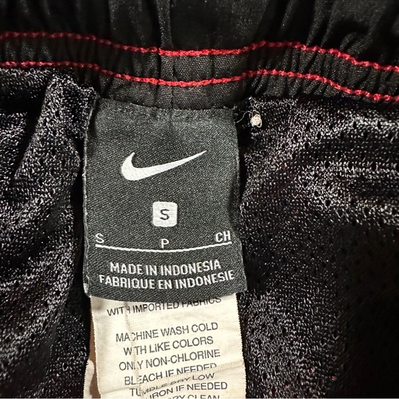 Nike Swim Trunks Mens Small Red Black Athletic Board Shorts Lined - Picture 4 of 7
